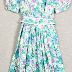 Vintage 1980’s fit n flare dress rose print